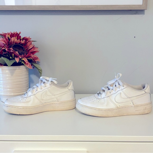 Nike Air Force Size 5Y - Picture 6 of 8